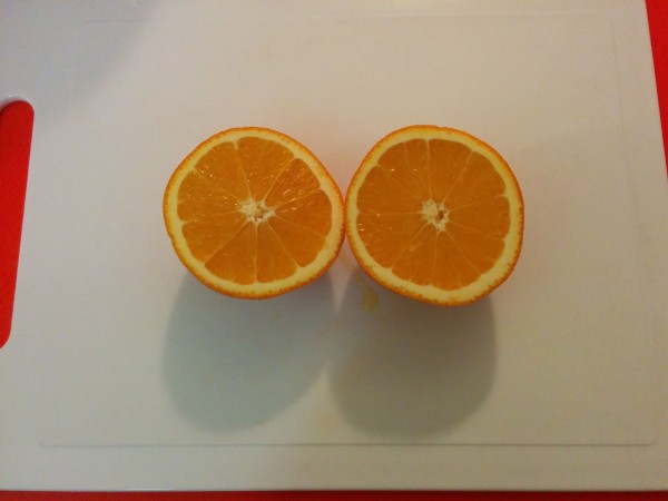 Orange coupée en deux