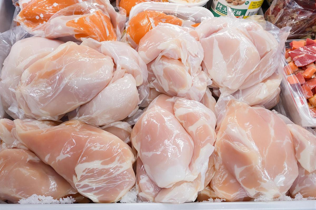 Combien de temps conserver du poulet au congélateur ?