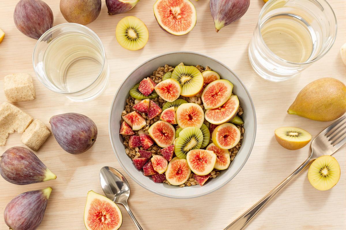 Les 2 meilleurs fruits pour vous aider à aller à la selle le matin -selon les diététiciens